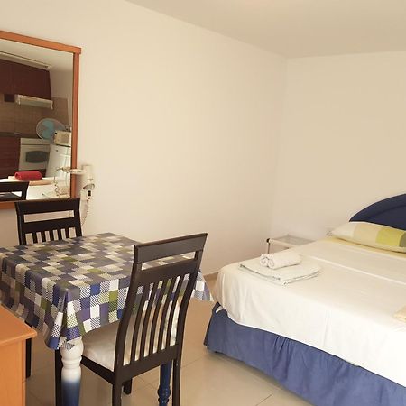 Galatia'S Court Apartment Paphos Phòng bức ảnh