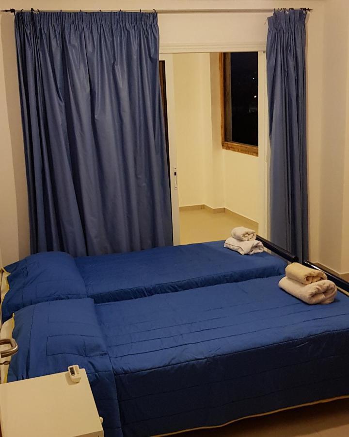 Galatia'S Court Apartment Paphos Ngoại thất bức ảnh