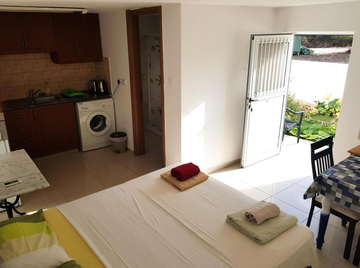 Galatia'S Court Apartment Paphos Phòng bức ảnh