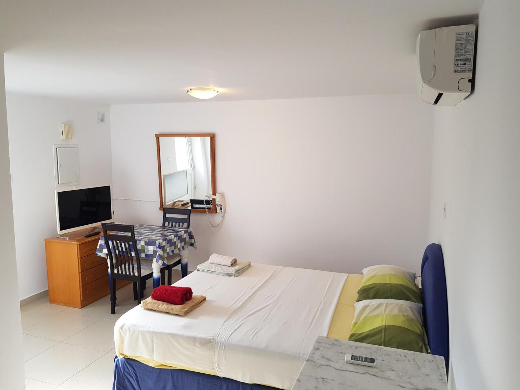 Galatia'S Court Apartment Paphos Phòng bức ảnh