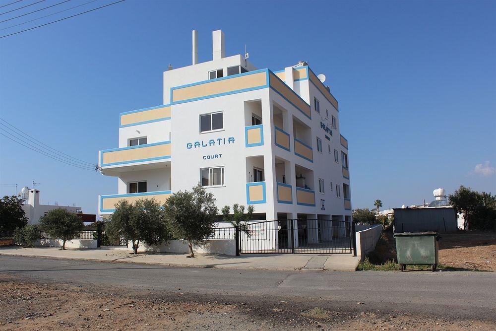 Galatia'S Court Apartment Paphos Ngoại thất bức ảnh