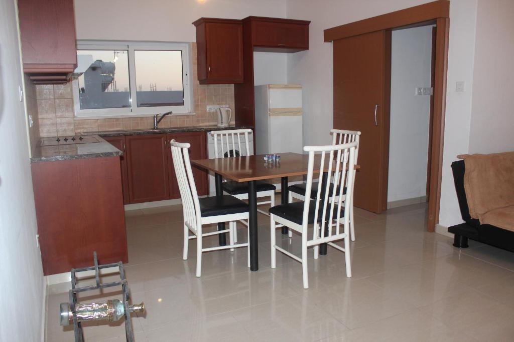 Galatia'S Court Apartment Paphos Phòng bức ảnh