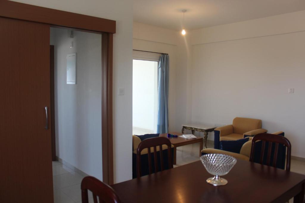 Galatia'S Court Apartment Paphos Phòng bức ảnh