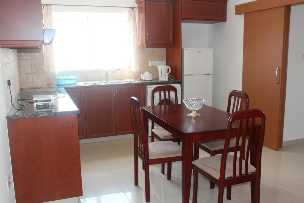 Galatia'S Court Apartment Paphos Phòng bức ảnh