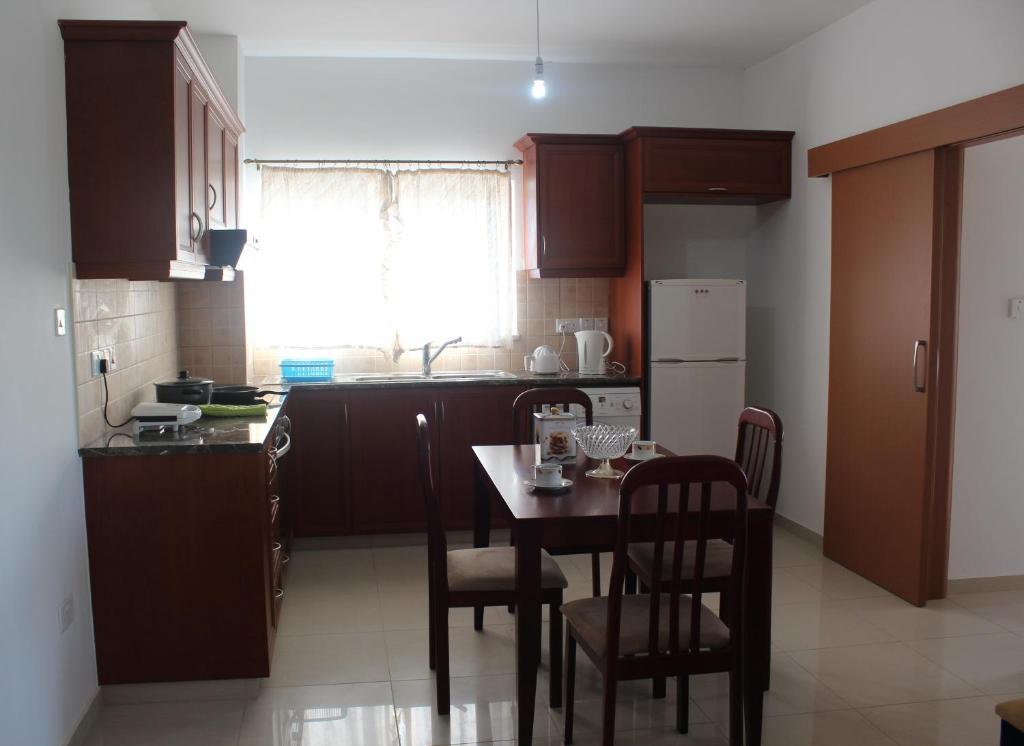 Galatia'S Court Apartment Paphos Phòng bức ảnh