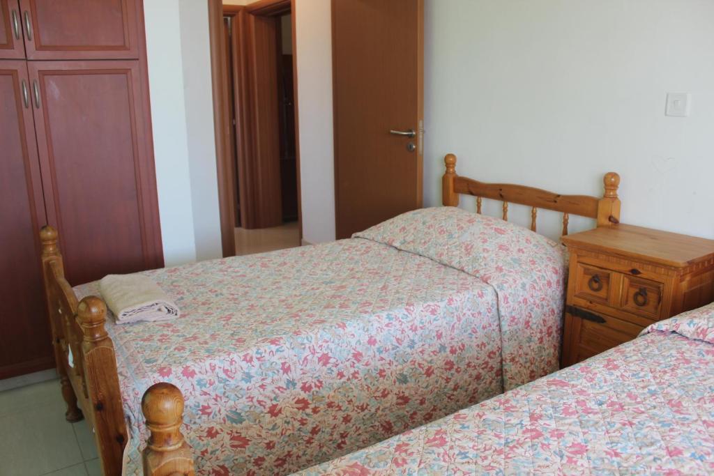 Galatia'S Court Apartment Paphos Ngoại thất bức ảnh
