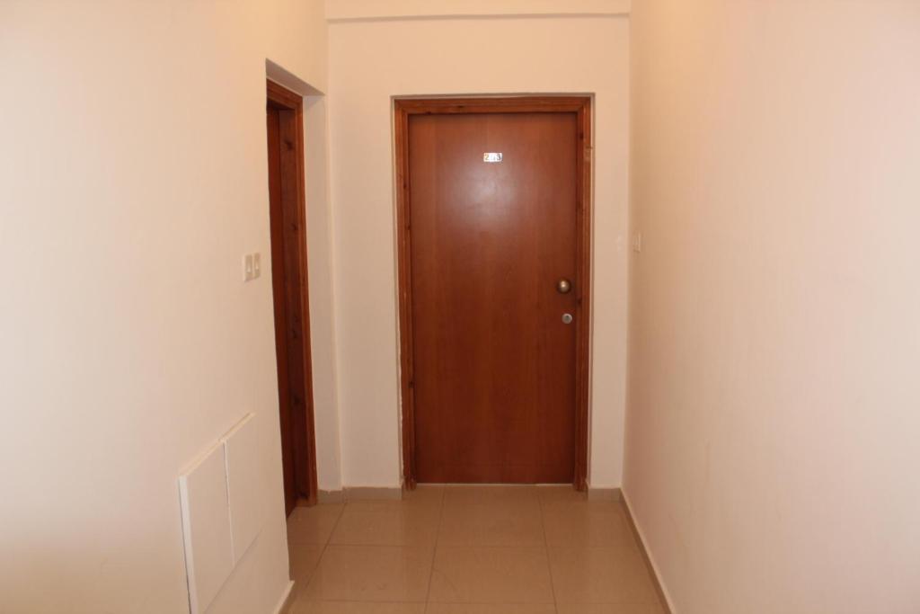 Galatia'S Court Apartment Paphos Ngoại thất bức ảnh